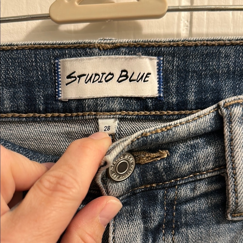 Studio Blue Straight Jeans with Distressed Details - Picture 3 of 8